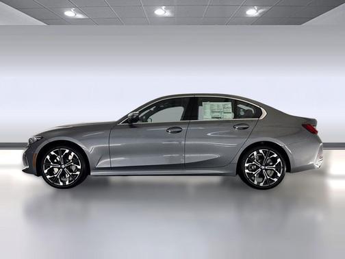 Skyscraper Grey Metallic 2026 BMW 330 330i