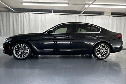 2022 BMW 530 i