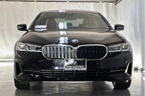 2022 BMW 530 i