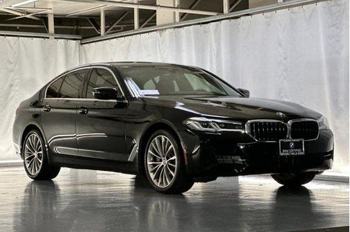 2022 BMW 530 i