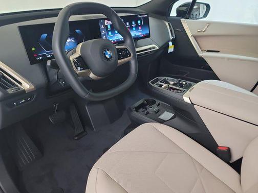 2026 BMW iX xDrive45
