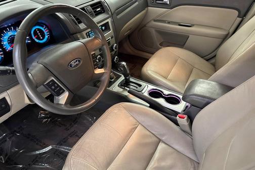 TUXEDO BLACK METALLIC 2011 Ford Fusion SEL