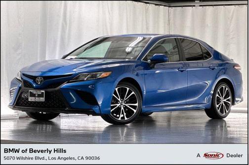 2020 Toyota Camry SE