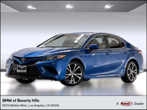 2020 Toyota Camry SE