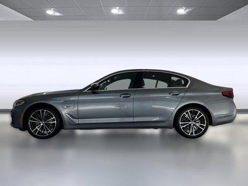 2022 BMW 530e Base