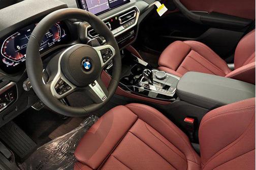2025 BMW X4 xDrive30i