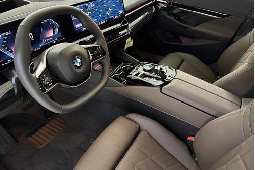 Black Sapphire Metallic 2026 BMW 530 530i