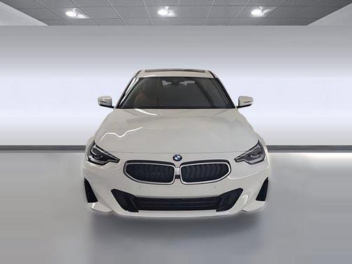 2025 BMW 230 230i