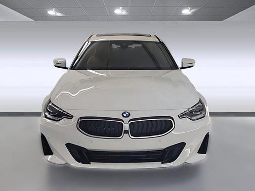 2025 BMW 230 230i
