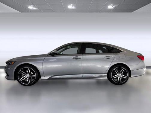2022 Honda Accord Hybrid Touring