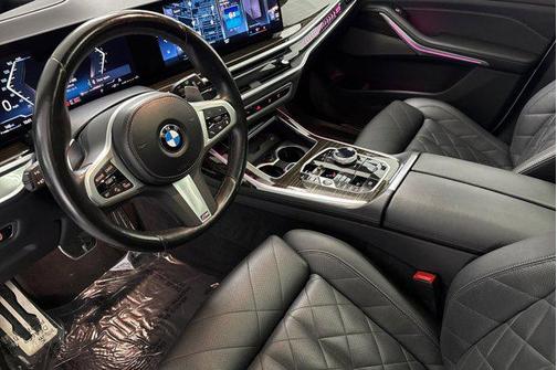 2023 BMW X7 xDrive40i