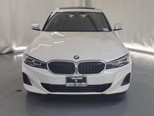 2024 BMW 330 i