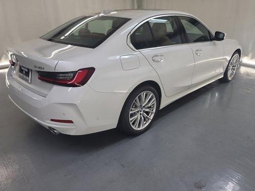 2024 BMW 330 i