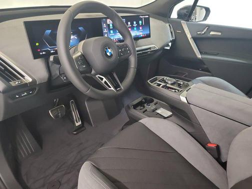 2026 BMW iX xDrive60