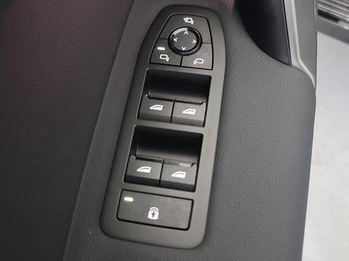 2026 BMW iX xDrive60