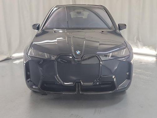 2026 BMW iX xDrive60