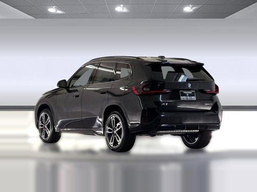 Black Sapphire Metallic 2026 BMW X1 xDrive28i