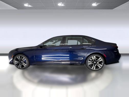 Tanzanite Blue II Metallic 2023 BMW 740 i