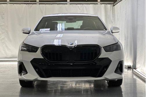2026 BMW 530 i