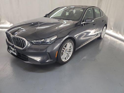2024 BMW 530 i