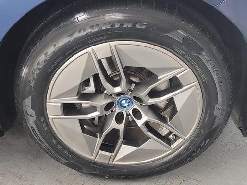 2022 BMW iX xDrive50