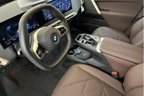 2026 BMW iX xDrive45