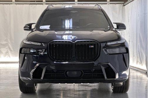 2024 BMW X7 M60i