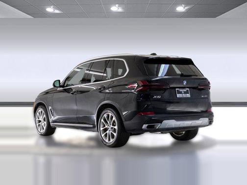 Black 2025 BMW X5 PHEV xDrive50e