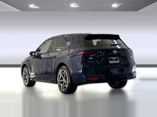 2026 BMW iX xDrive45