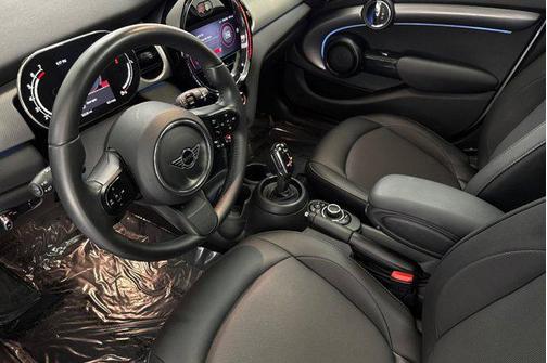 2023 MINI Hardtop Cooper