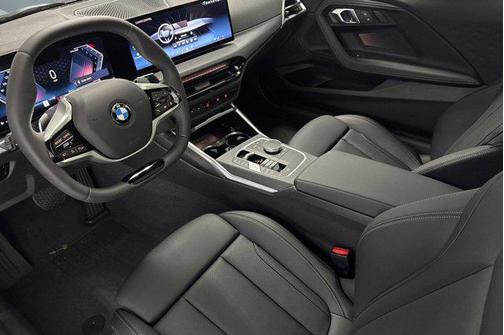 2025 BMW 230 i