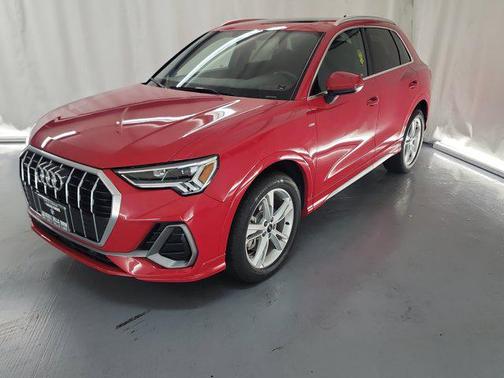2022 Audi Q3 45 S line Premium Plus