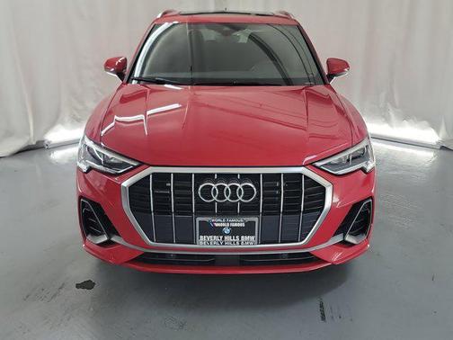 2022 Audi Q3 45 S line Premium Plus