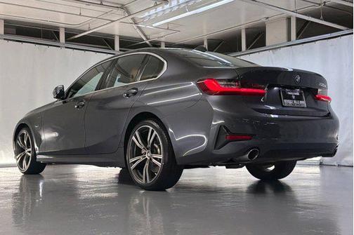 2022 BMW 330e 330e