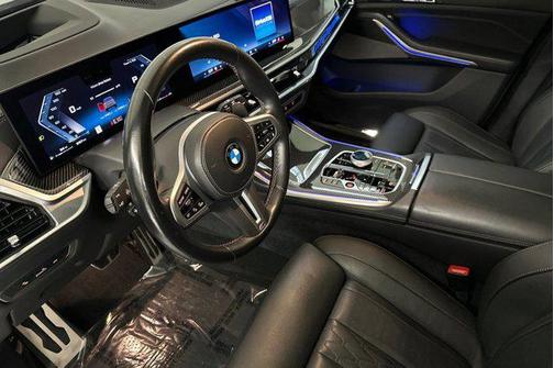 2024 BMW X7 M60i