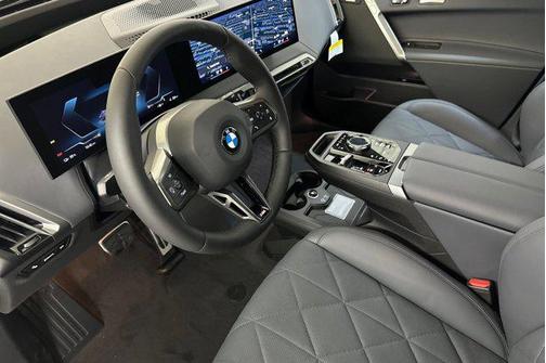 2026 BMW iX xDrive60