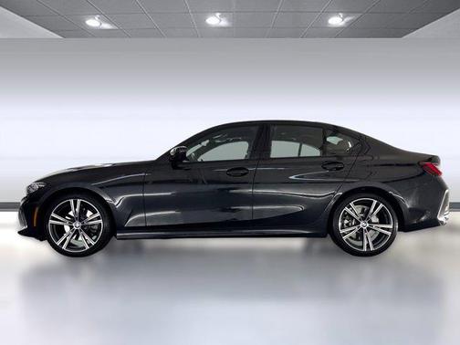 2023 BMW 330 330i