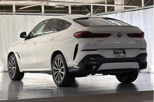 2023 BMW X6 xDrive40i