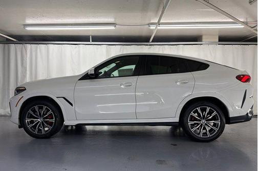 2023 BMW X6 xDrive40i
