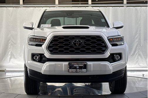 Ice Cap 2023 Toyota Tacoma TRD Sport