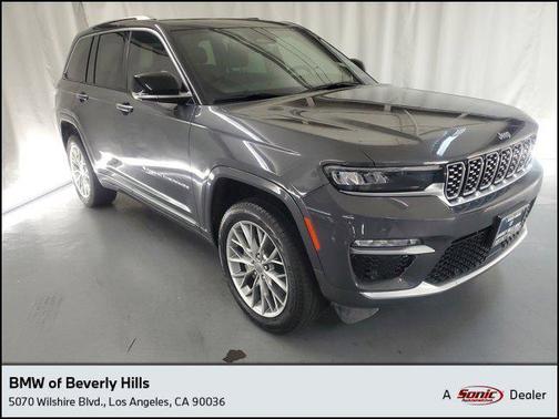 2022 Jeep Grand Cherokee Summit