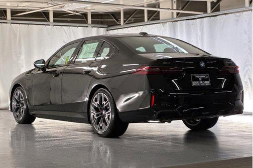 2026 BMW 550e xDrive