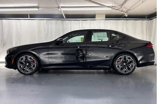 2026 BMW 550e xDrive