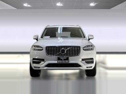 2022 Volvo XC90 T6 Inscription