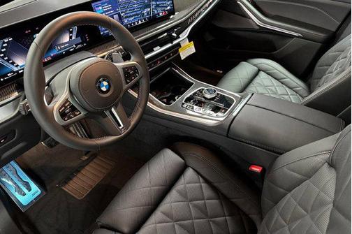 2026 BMW X5 M60i