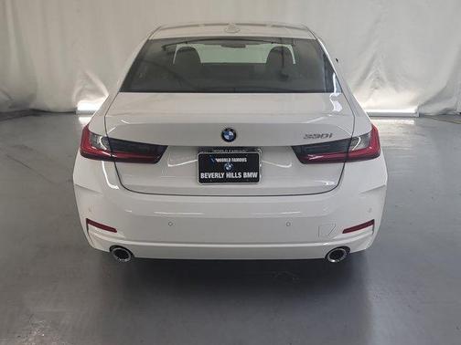2024 BMW 330 i