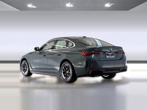 Cape York Green Metallic 2026 BMW i4 Gran Coupe eDrive40