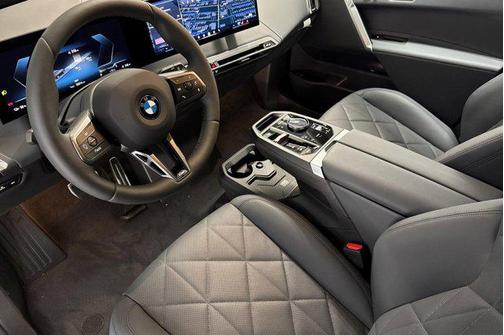 2026 BMW iX xDrive60