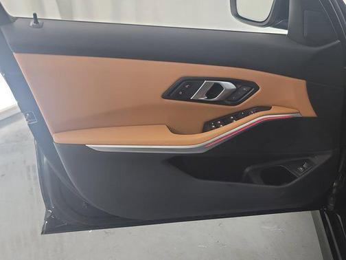 2025 BMW 330 i
