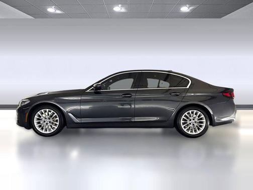2023 BMW 530 i